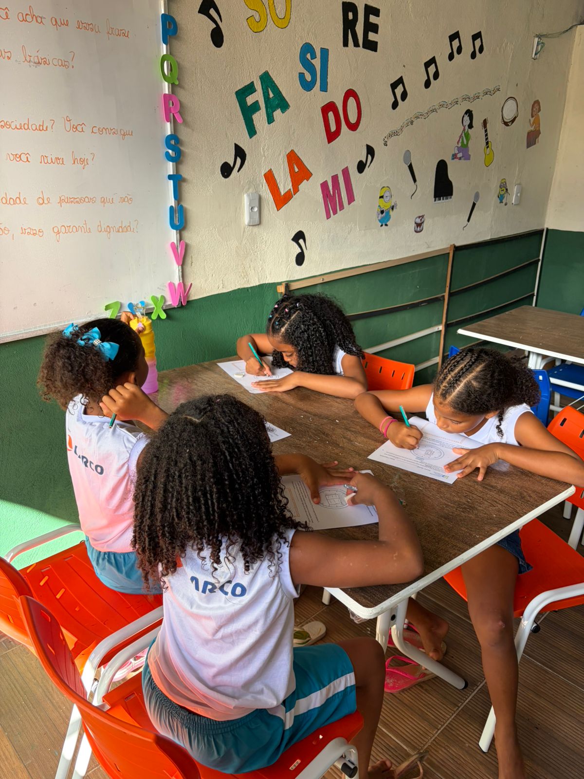 Atividade no Instituto Social D'Joana